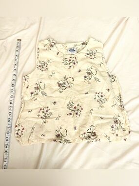 Vintage Linen Sleeveless Floral Cream Top
